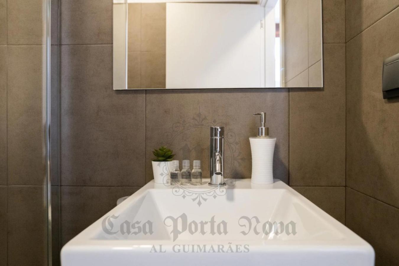 귀마레스 Casa Porta Nova Al 빌라 외부 사진